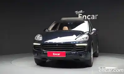 Porsche Cayenne 2015 3.0 автомат (гидро), миниатюра 3 Porsche Cayenne 2015 3.0 автомат (гидро), миниатюра 3