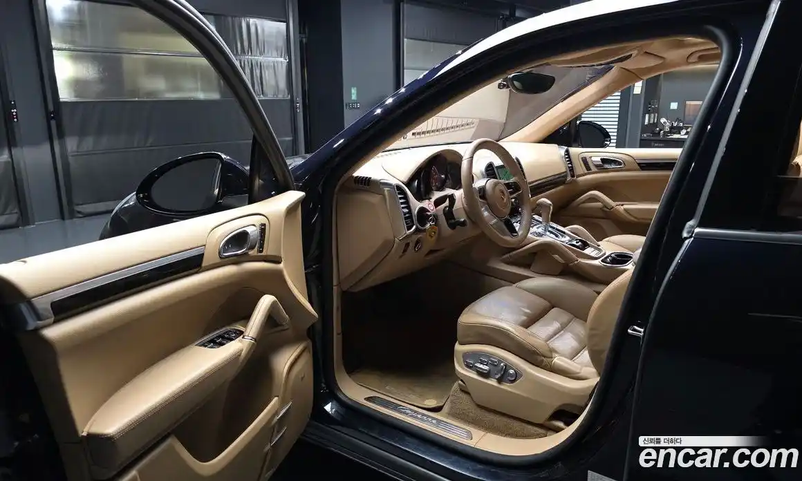 Porsche Cayenne 2015 3.0 автомат (гидро), фото 10 Porsche Cayenne 2015 3.0 автомат (гидро), фото 10