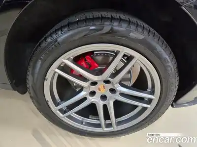 Porsche Macan 2019 2.0 автомат (гидро), миниатюра 11