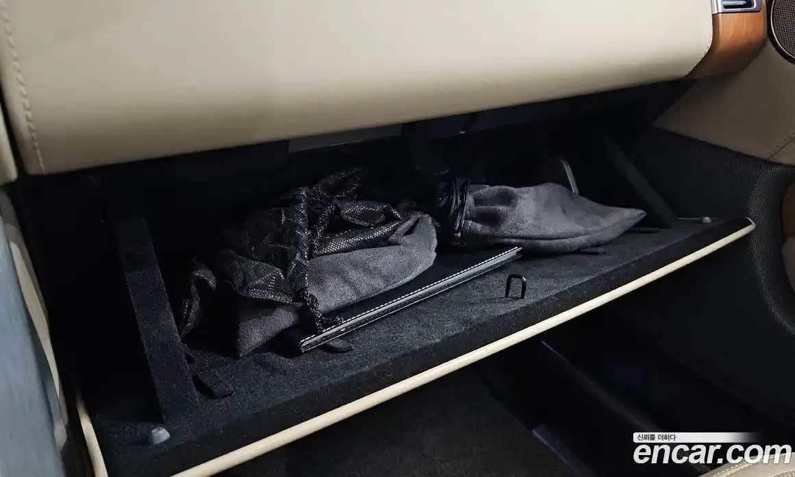 Land Rover Range Rover 2019 5.0 автомат (гидро), фото 36