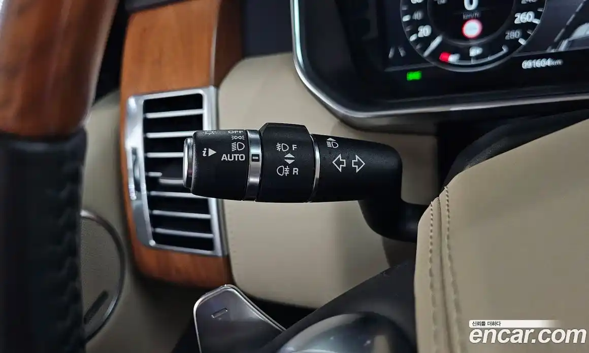 Land Rover Range Rover 2019 5.0 автомат (гидро), фото 44