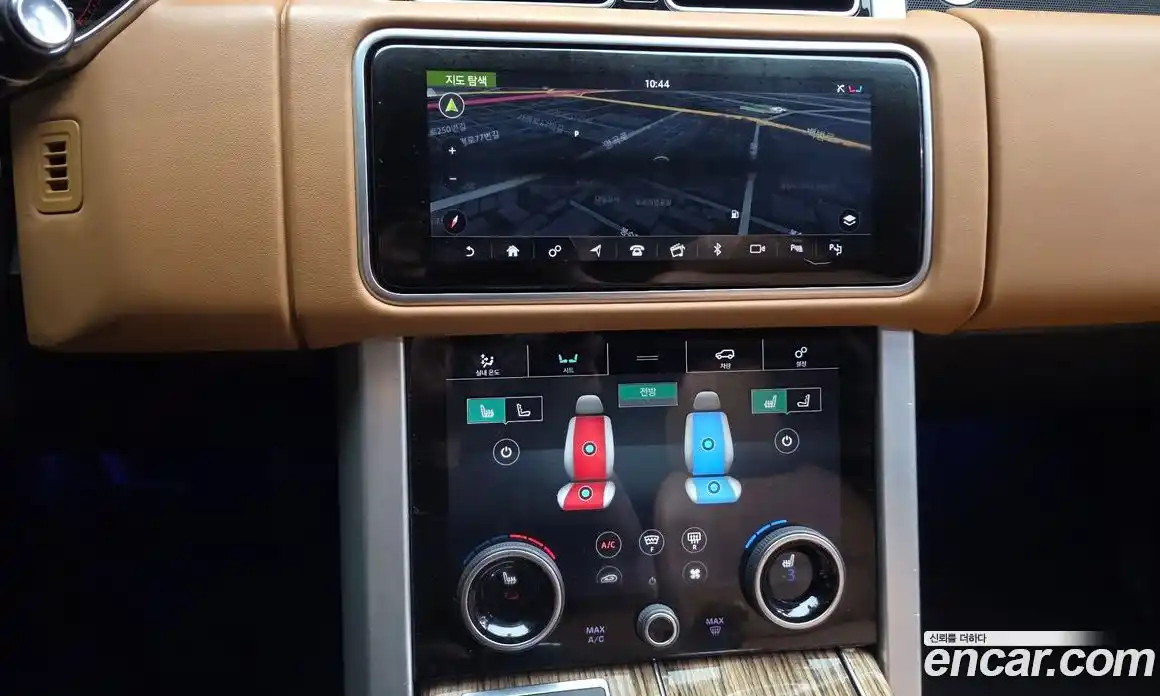 Land Rover Range Rover 2018 4.4 автомат (гидро), фото 21