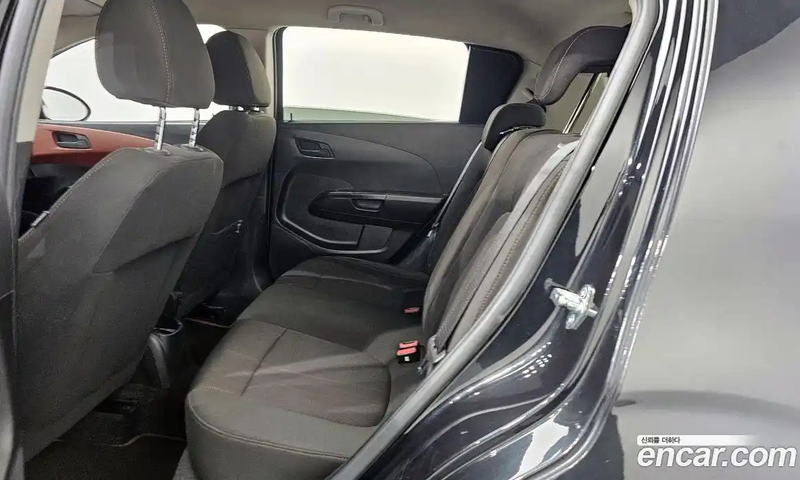 Chevrolet Aveo 2013 1.6 автомат (гидро), фото 16
