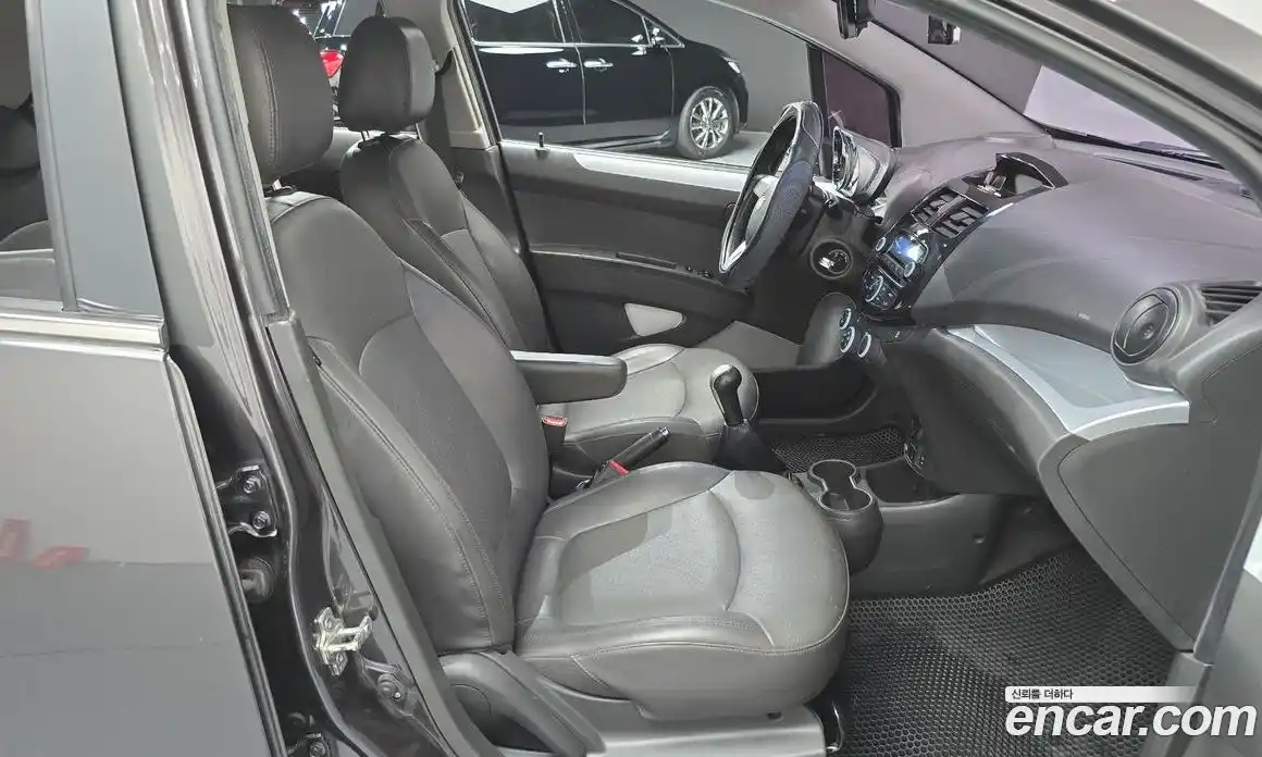 Chevrolet Spark 2015 1.0 механика, фото 17