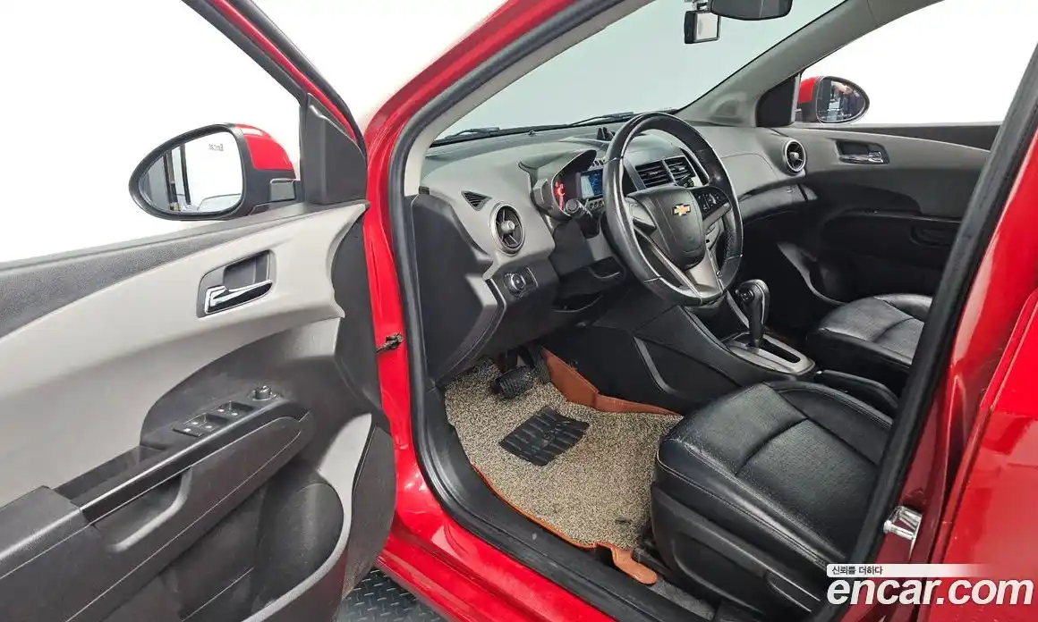 Chevrolet Aveo 2012 1.6 автомат (гидро), фото 13