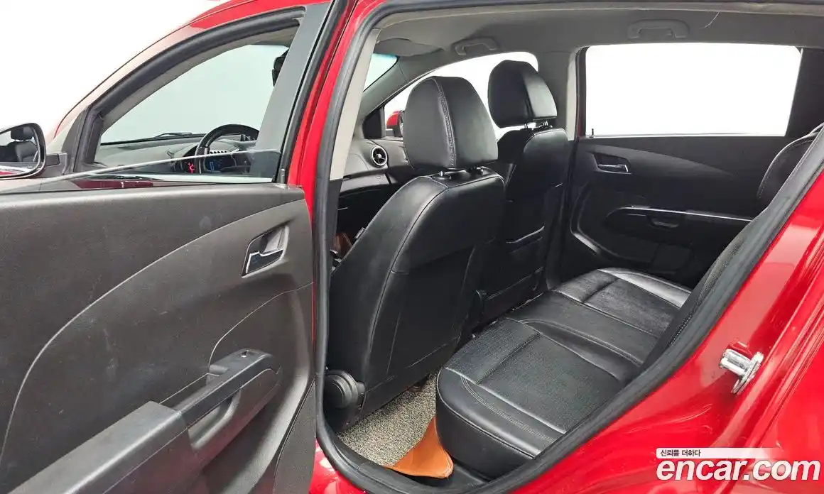 Chevrolet Aveo 2012 1.6 автомат (гидро), фото 17