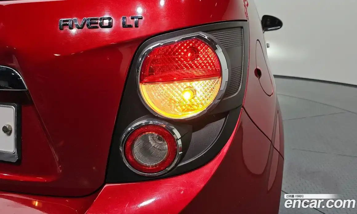 Chevrolet Aveo 2012 1.6 автомат (гидро), фото 9