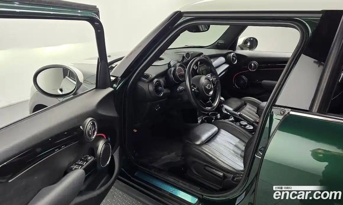 Mini Cooper 2015 2.0 автомат (гидро), фото 12