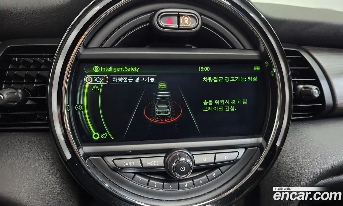 Mini Cooper 2015 2.0 автомат (гидро), фото 27