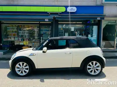 Mini Cooper Convertible 2011 1.6 автомат (гидро), миниатюра 3