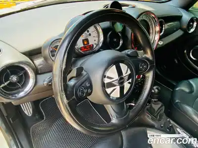 Mini Cooper Convertible 2011 1.6 автомат (гидро), миниатюра 7