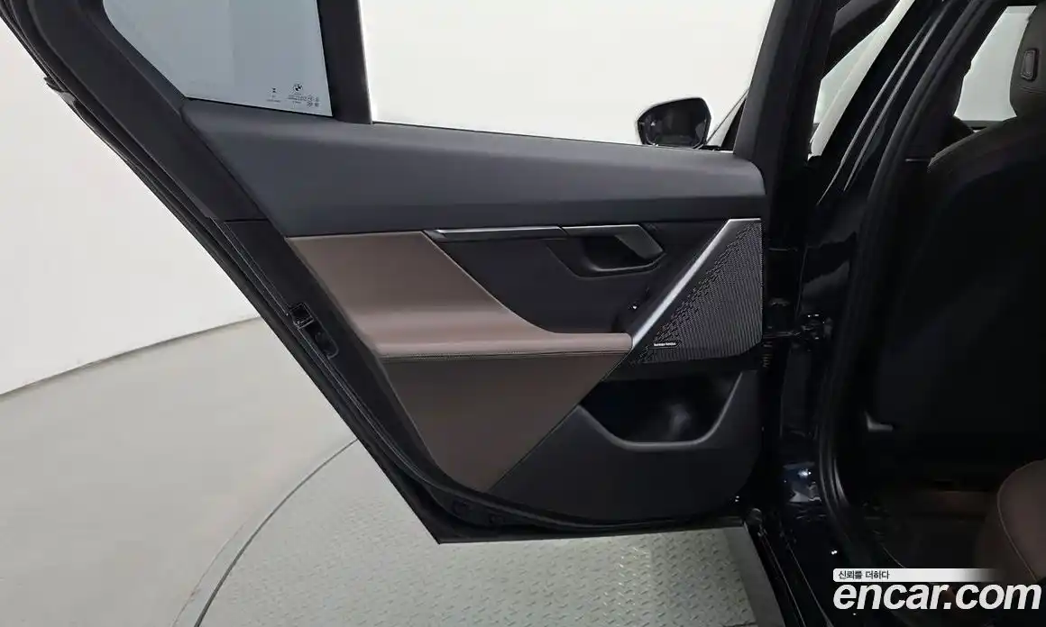 BMW 5 серия 2025 2.0 автомат (гидро), фото 15