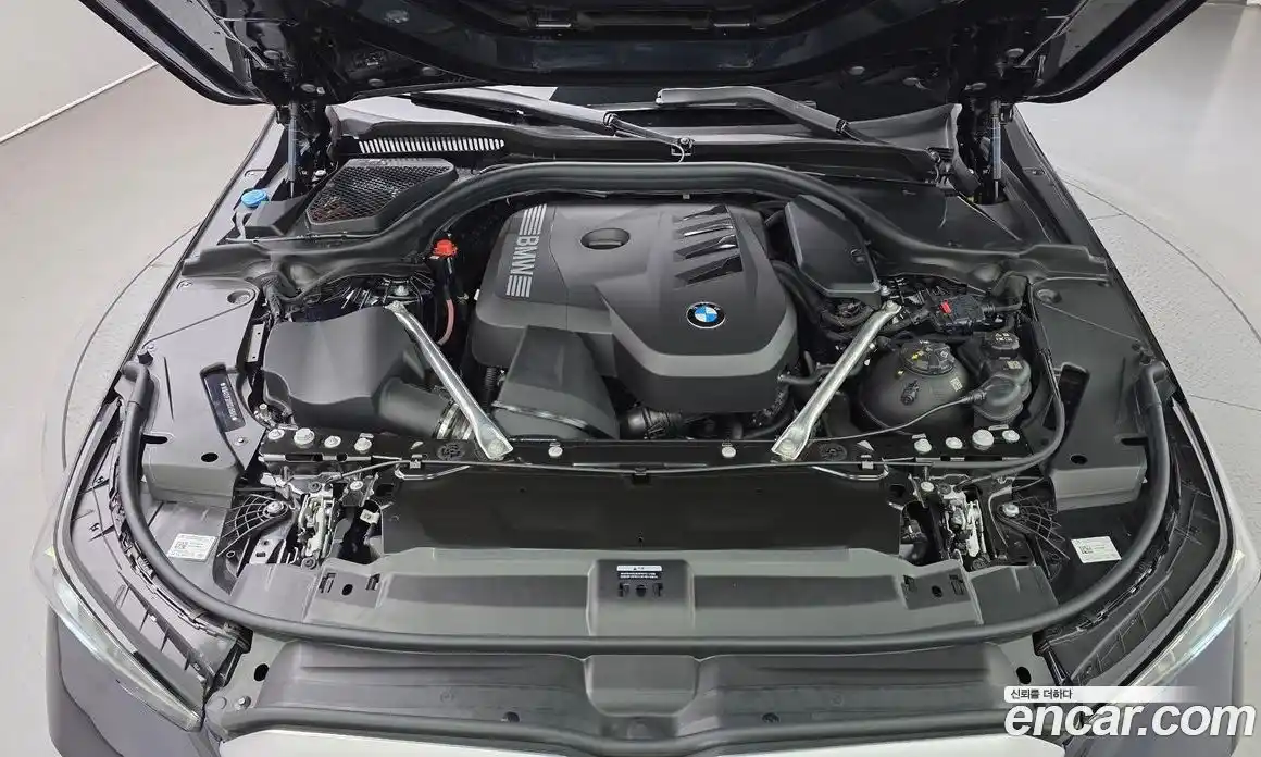 BMW 5 серия 2025 2.0 автомат (гидро), фото 6