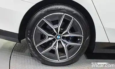 BMW 5 серия 2025 2.0 автомат (гидро), миниатюра 5