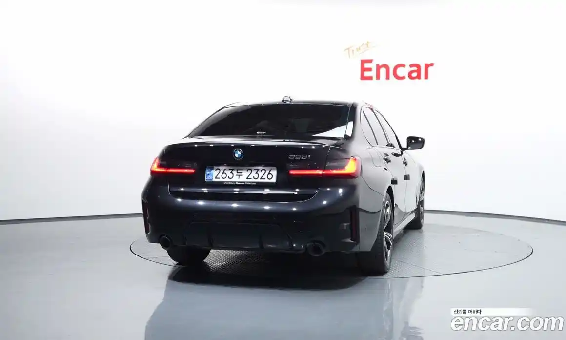 BMW 3 серия 2024 2.0 автомат (гидро), фото 4