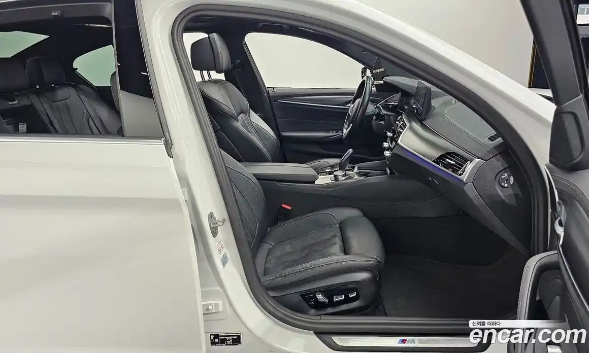 BMW 5 серия 2023 2.0 автомат (гидро), фото 17
