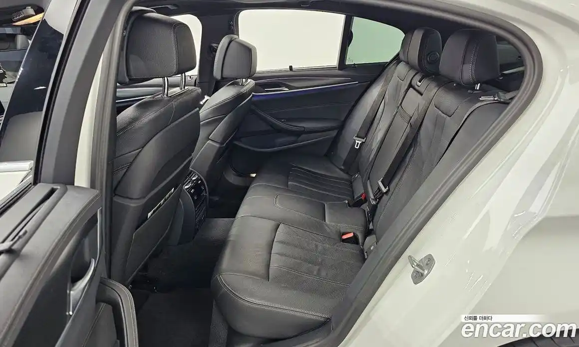 BMW 5 серия 2023 2.0 автомат (гидро), фото 18