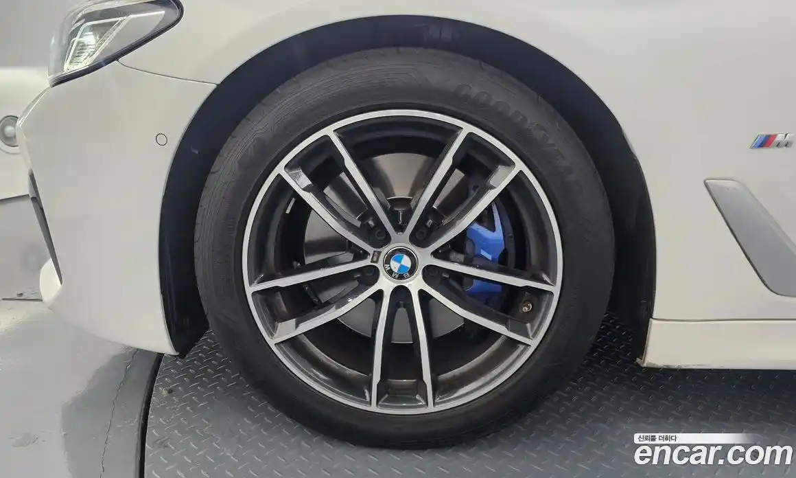 BMW 5 серия 2023 2.0 автомат (гидро), фото 5