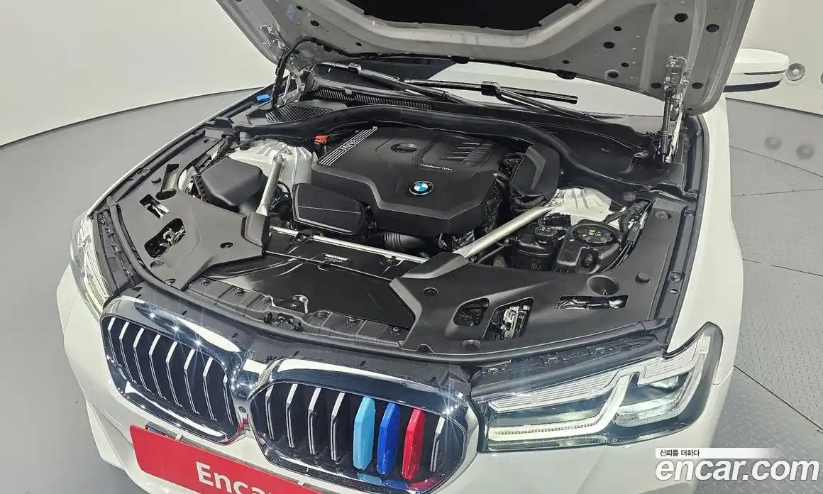 BMW 5 серия 2023 2.0 автомат (гидро), фото 6