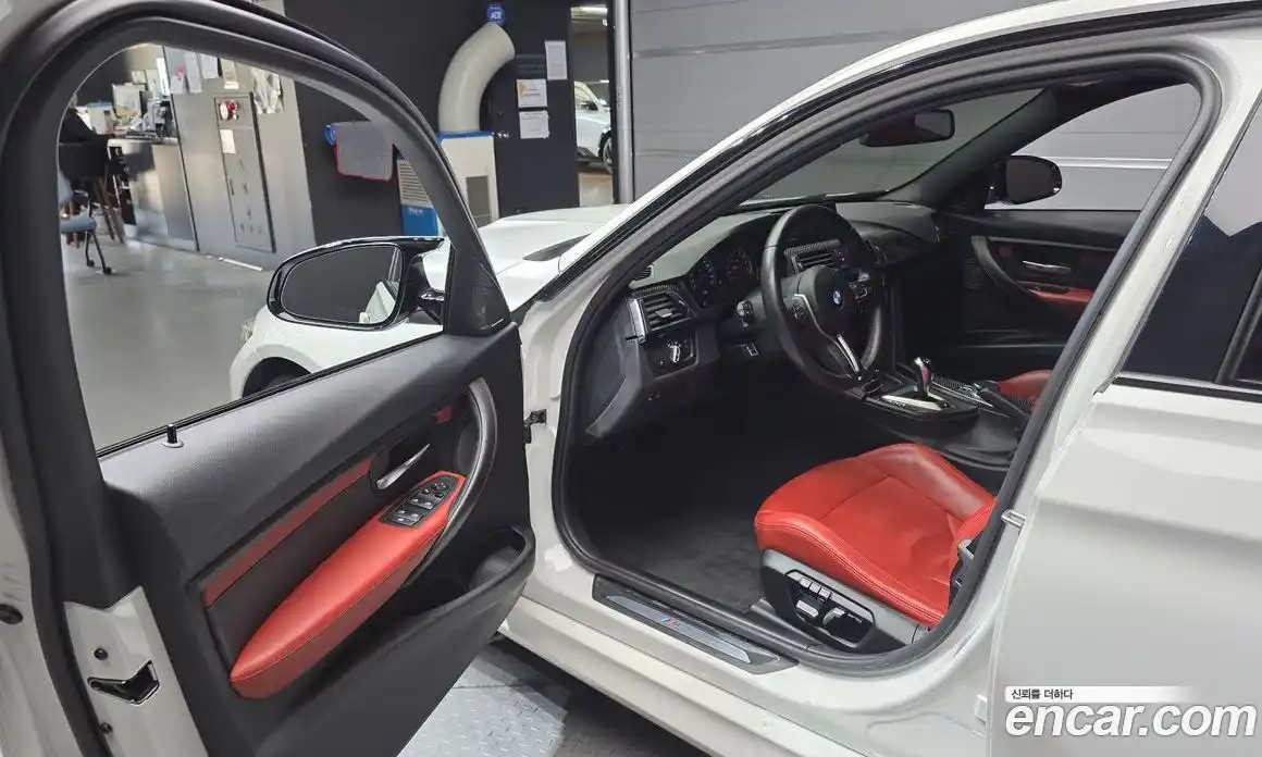 BMW M3 2018 3.0 автомат (гидро), фото 13