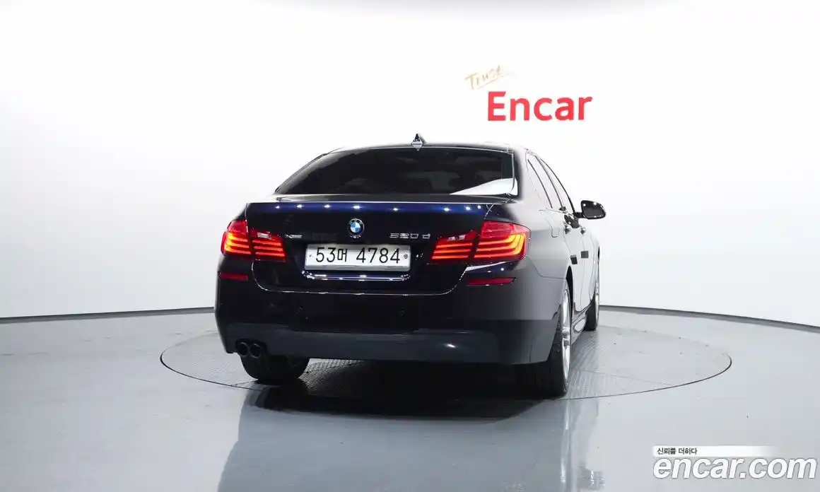 BMW 5 серия 2016 2.0 автомат (гидро), фото 4