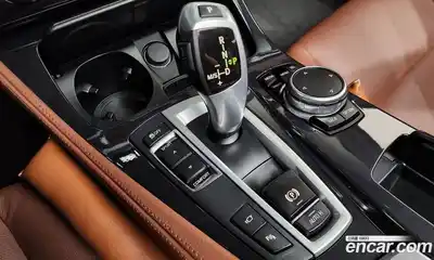 BMW 5 серия 2016 2.0 автомат (гидро), миниатюра 9