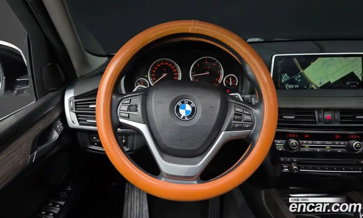 BMW X5 2015 3.0 автомат (гидро), фото 13