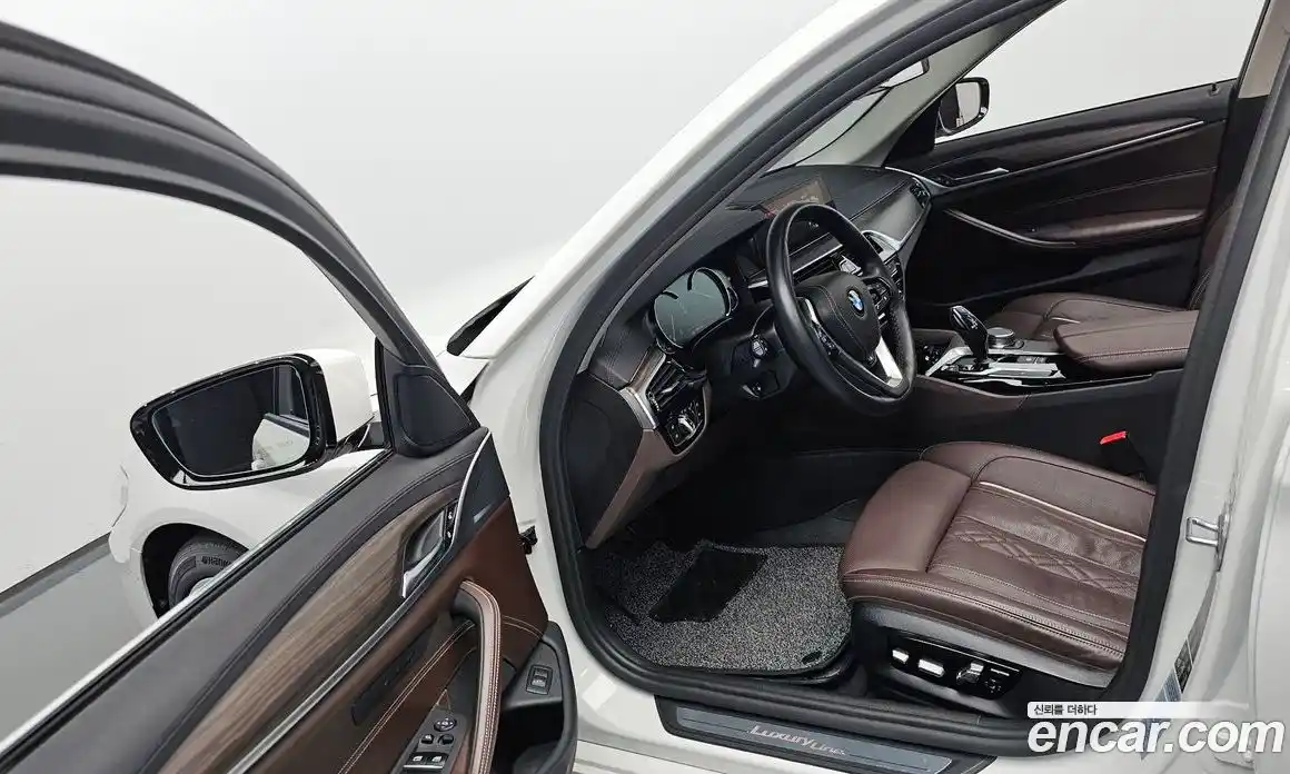 BMW 5 серия 2018 2.0 автомат (гидро), фото 12