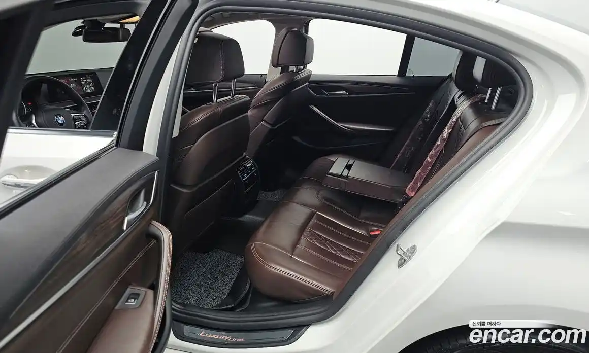 BMW 5 серия 2018 2.0 автомат (гидро), фото 17