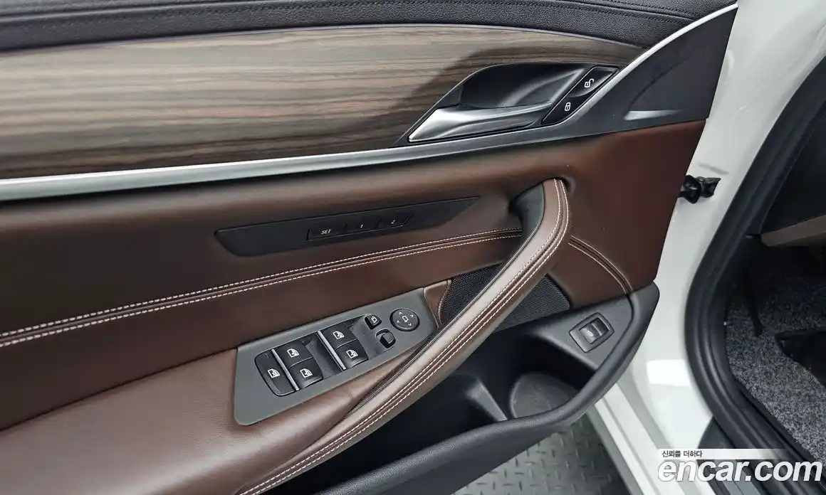 BMW 5 серия 2018 2.0 автомат (гидро), фото 29