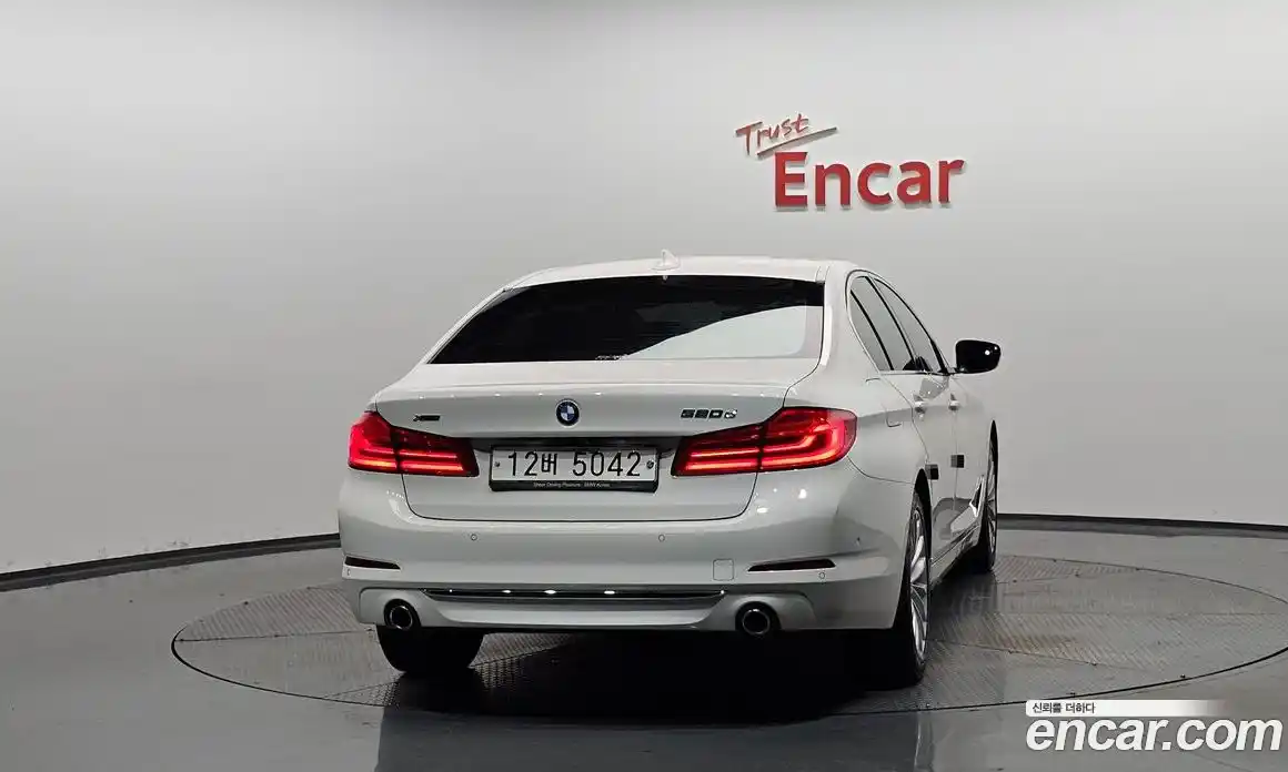 BMW 5 серия 2018 2.0 автомат (гидро), фото 3
