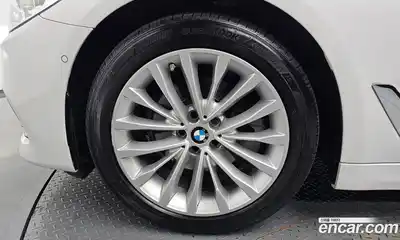 BMW 5 серия 2018 2.0 автомат (гидро), миниатюра 4