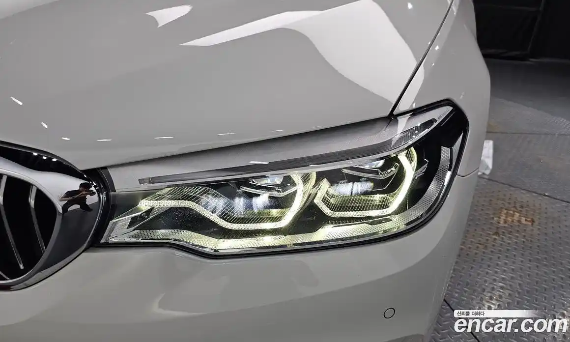 BMW 5 серия 2018 2.0 автомат (гидро), фото 7