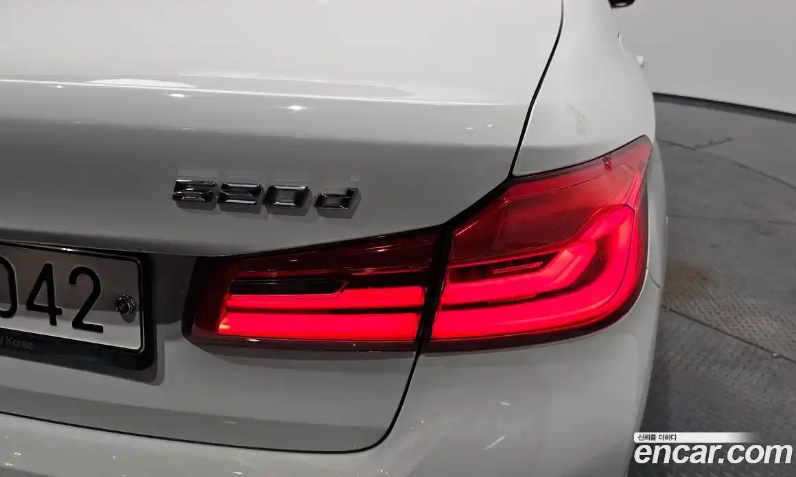 BMW 5 серия 2018 2.0 автомат (гидро), фото 8