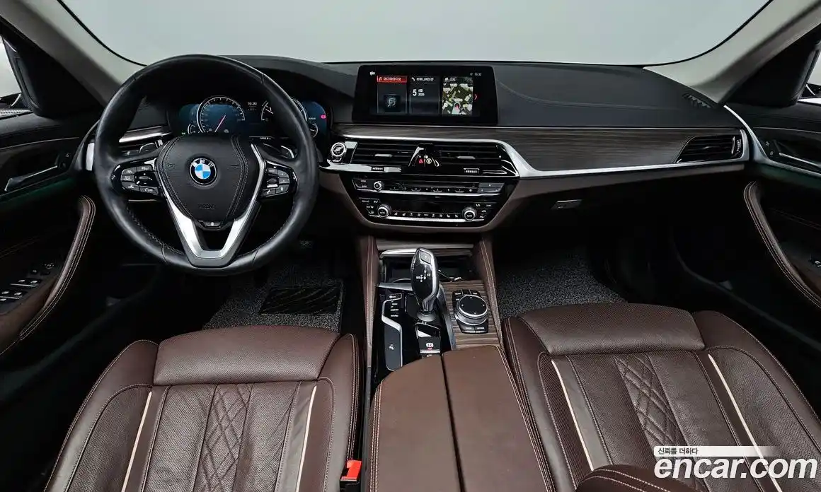 BMW 5 серия 2018 2.0 автомат (гидро), фото 9