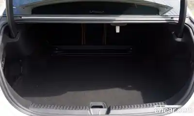 Mercedes-Benz E-Class 2024 2.0 автомат (гидро), миниатюра 5