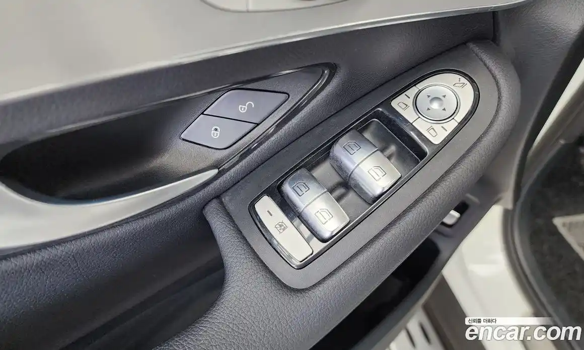 Mercedes-Benz GLC-Class 2019 2.0 гидро, фото 30 Mercedes-Benz GLC-Class 2019 2.0 гидро, фото 30