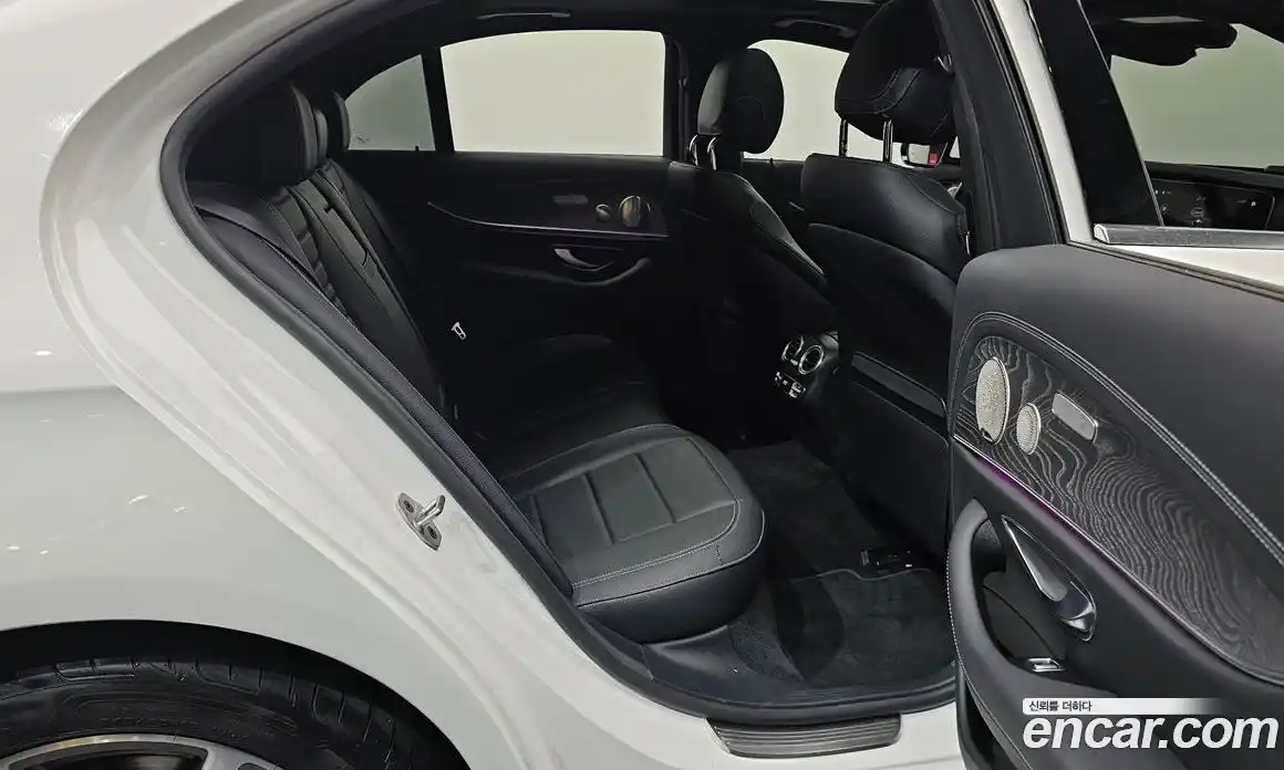 Mercedes-Benz E-Class 2022 2.0 автомат (гидро), фото 17