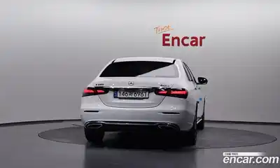 Mercedes-Benz E-Class 2022 2.0 автомат (гидро), миниатюра 4
