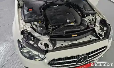 Mercedes-Benz E-Class 2022 2.0 автомат (гидро), миниатюра 6