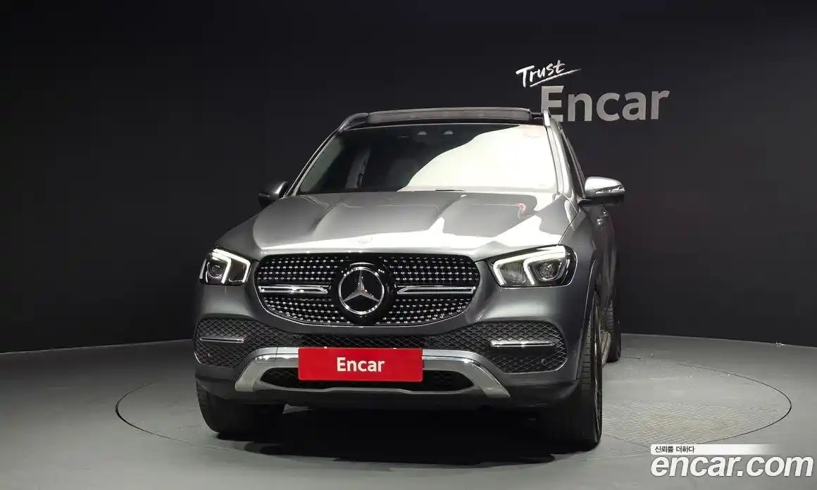 Mercedes-Benz GLE-Class 2022 2.0 гидро, фото 3
