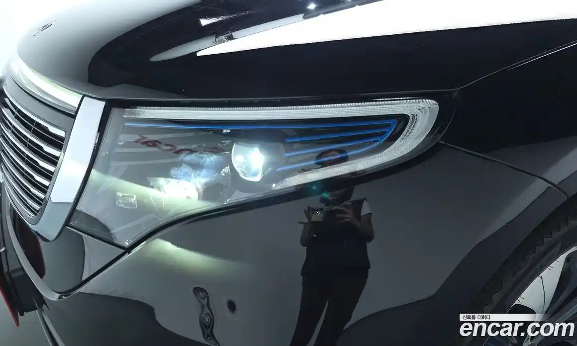 Mercedes-Benz EQC 2020 0.2 гидро, фото 7 Mercedes-Benz EQC 2020 0.2 гидро, фото 7