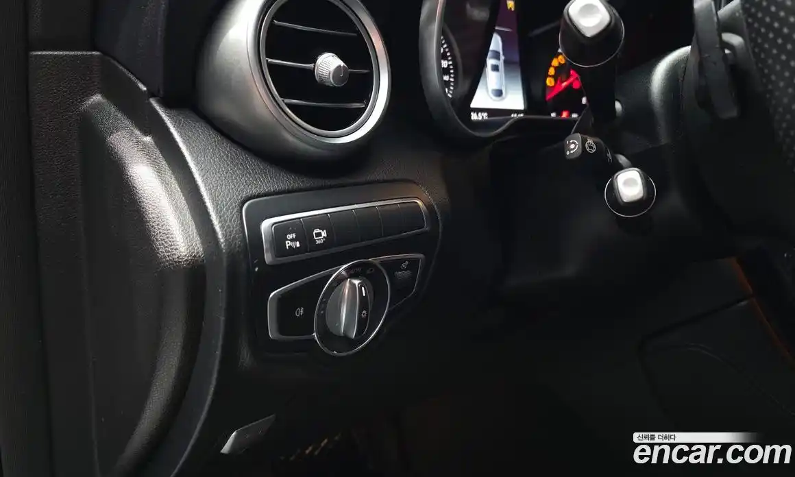 Mercedes-Benz GLC-Class 2018 2.1 гидро, фото 24 Mercedes-Benz GLC-Class 2018 2.1 гидро, фото 24