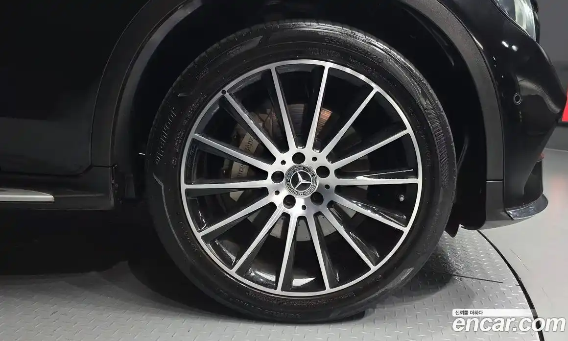 Mercedes-Benz GLC-Class 2018 2.1 гидро, фото 7 Mercedes-Benz GLC-Class 2018 2.1 гидро, фото 7