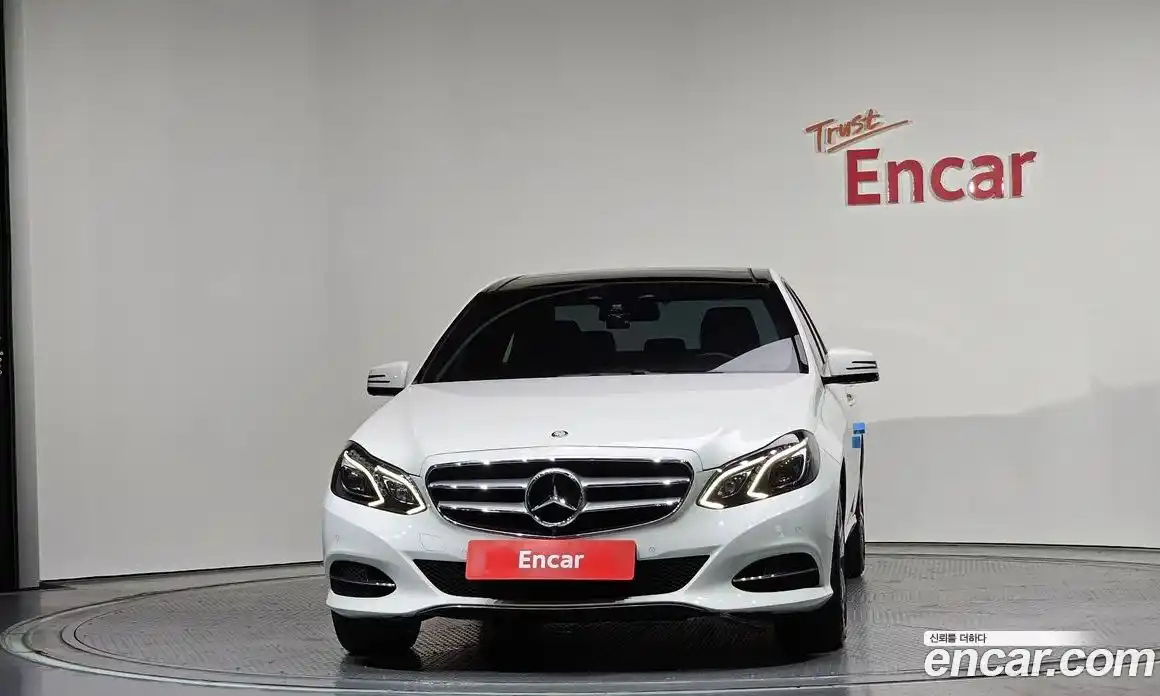 Mercedes-Benz E-Class 2015 3.5 автомат (гидро), фото 3
