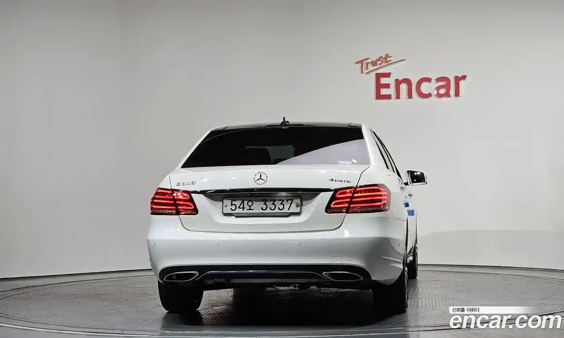 Mercedes-Benz E-Class 2015 3.5 автомат (гидро), фото 4