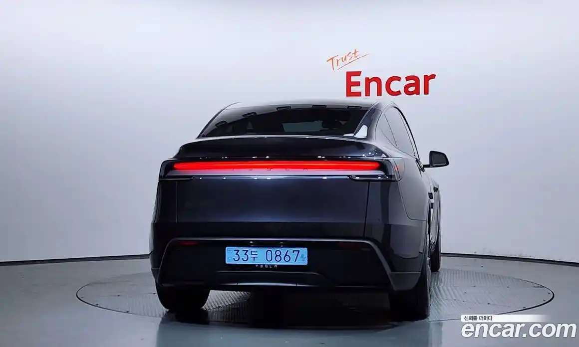 Tesla Model Y 2025 0.2 автомат (гидро), фото 4 Tesla Model Y 2025 0.2 автомат (гидро), фото 4