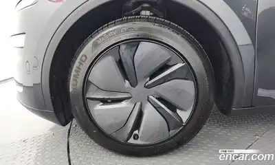 Tesla Model Y 2025 0.2 автомат (гидро), миниатюра 5 Tesla Model Y 2025 0.2 автомат (гидро), миниатюра 5