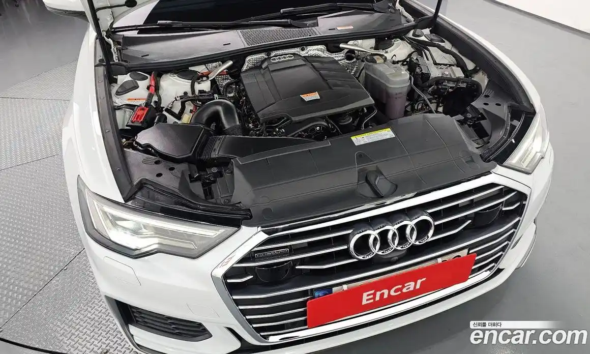 Audi A6 2020 2.0 автомат (гидро), фото 6