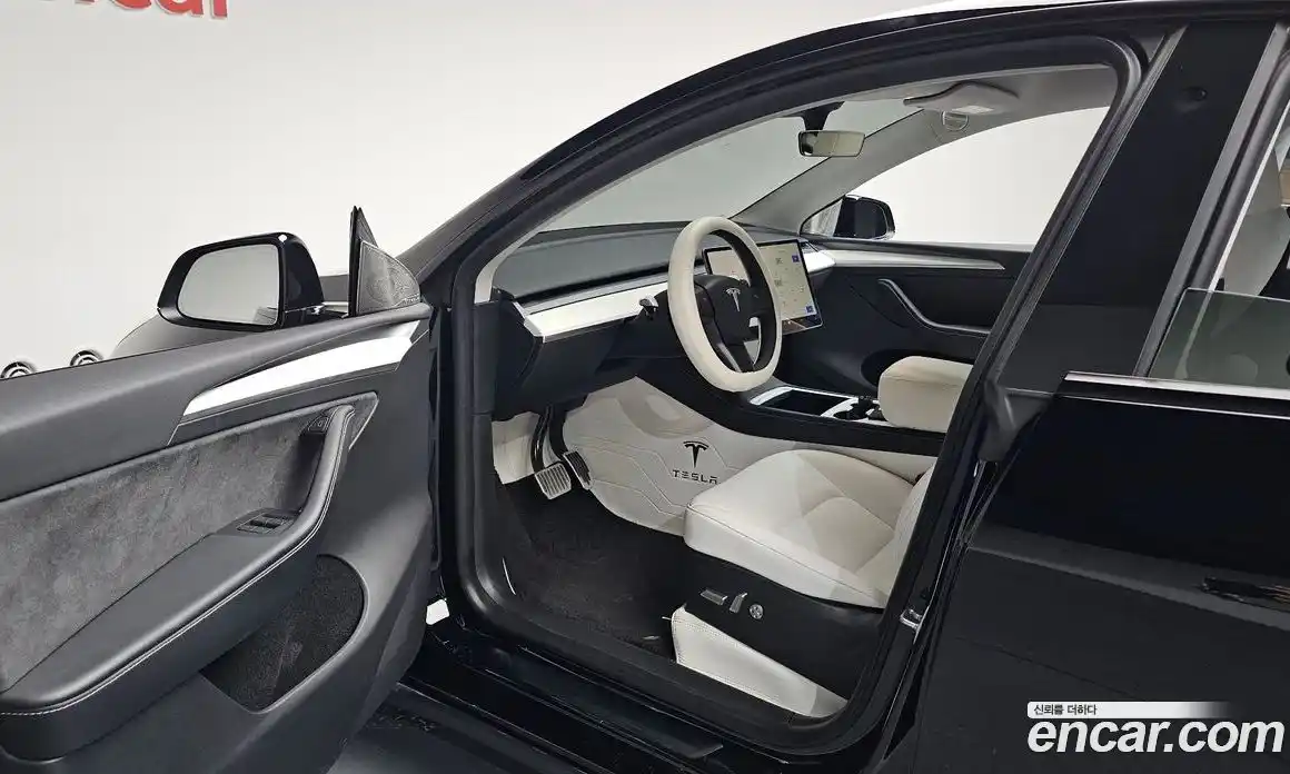 Tesla Model Y 2024 0.2 автомат (гидро), фото 12 Tesla Model Y 2024 0.2 автомат (гидро), фото 12